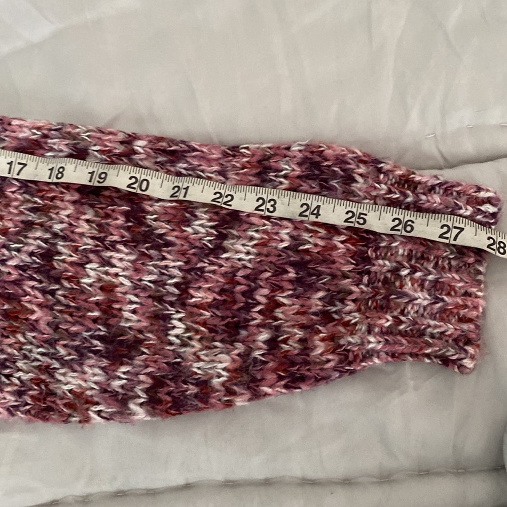 Sweater - Picture 7 of 7